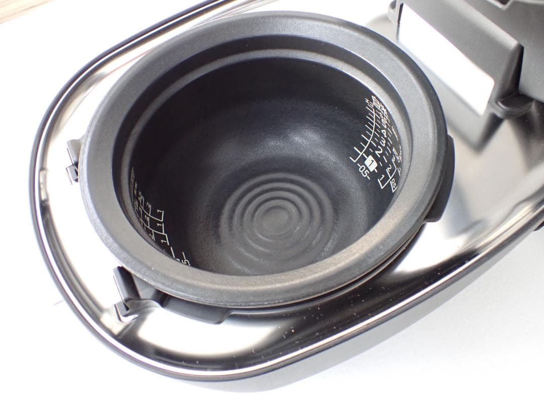 TIGER 土鍋圧力IHジャー 炊飯器 JRX-T100-KT 5.5合　a