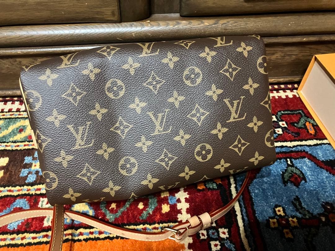 LOUIS VUITTON ルイヴィトン　スピーディー・25