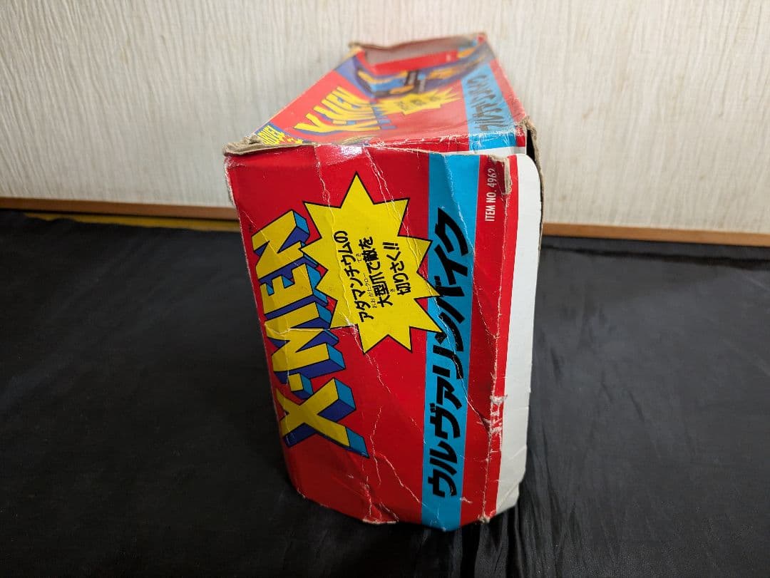 タカラ　TOYBIZ X-MEN ウルヴァリンバイク