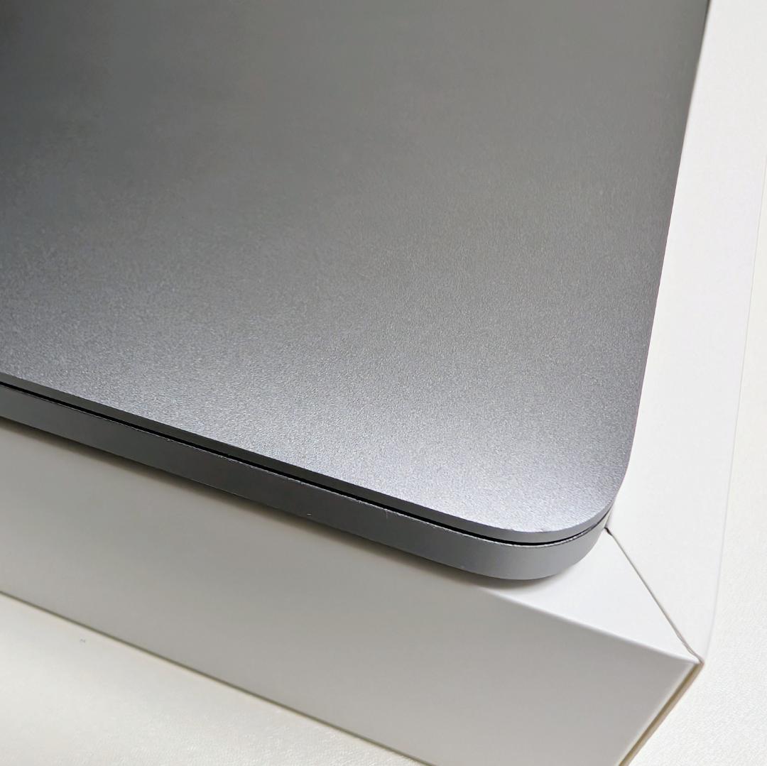 MacBook Pro 13インチ 2020 512GB 充放電118回