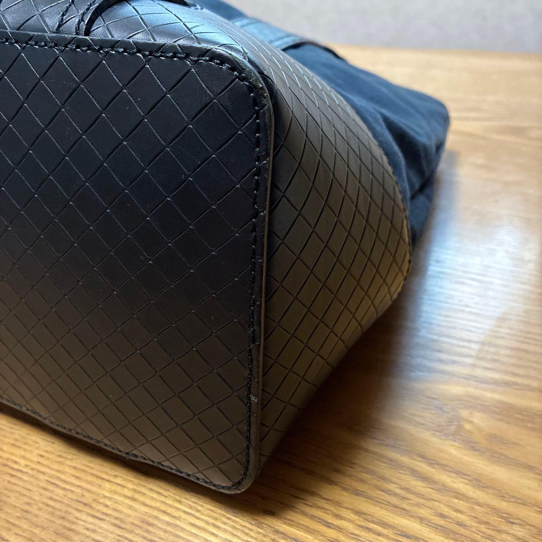 BOTTEGA VENETA イントレッチオミラージュ トートバッグ ネイビー