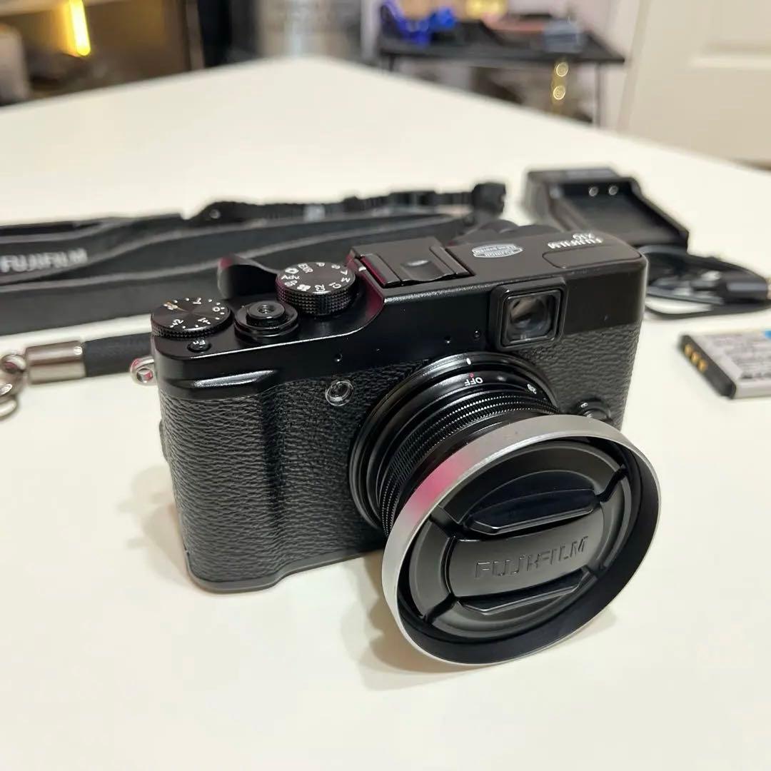【週末限定値下】fujifilm x10 富士フイルム コンデジ