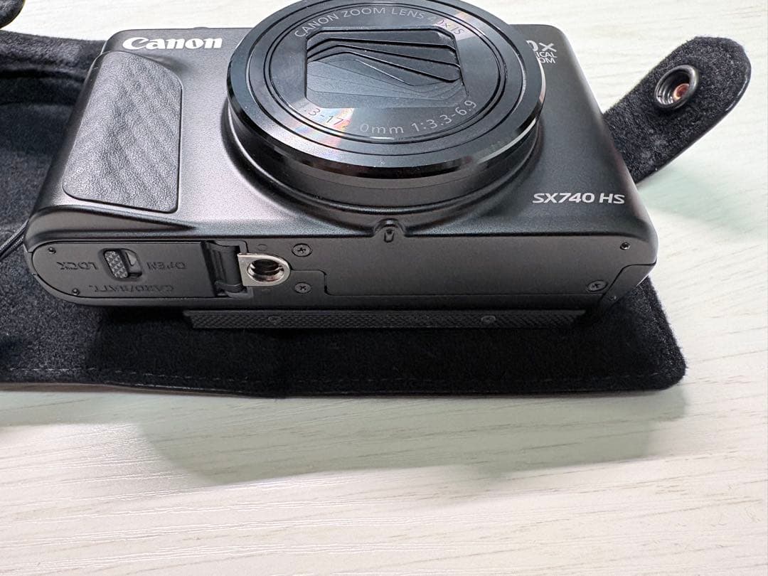 Canon POWERSHOT SX740 HS ブラック 黒