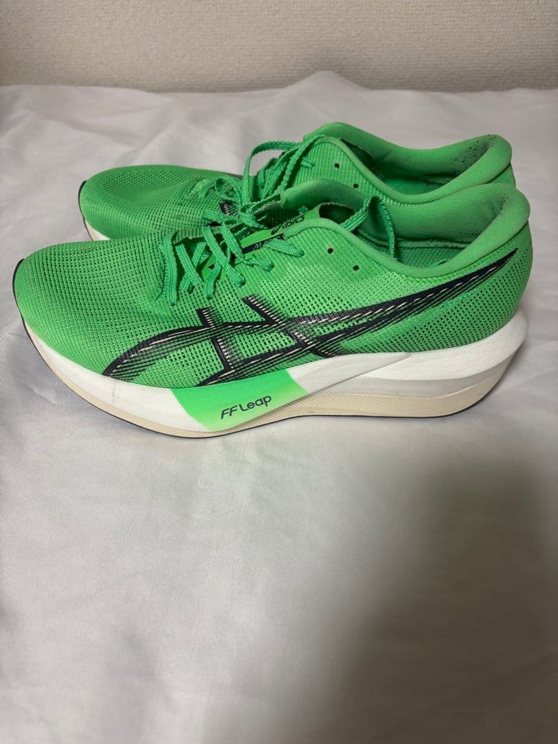 アシックス　マジックスピード5 27センチ