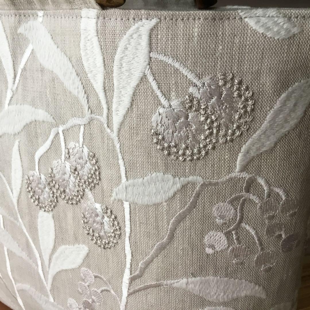 ピュアモリス♣︎Arbutus Embroidery♣︎ハンドメイドバッグ