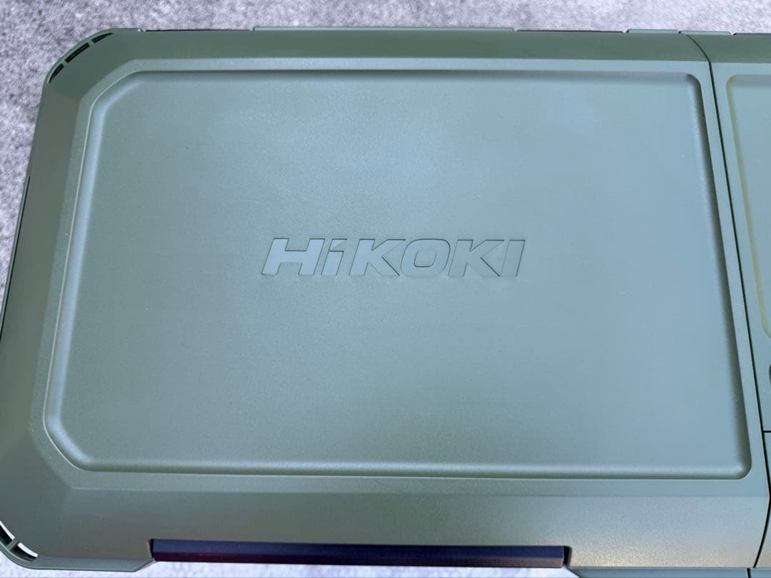【美品】 HiKOKI 保冷庫 冷蔵庫 UL18DB コードレス 保冷庫 緑