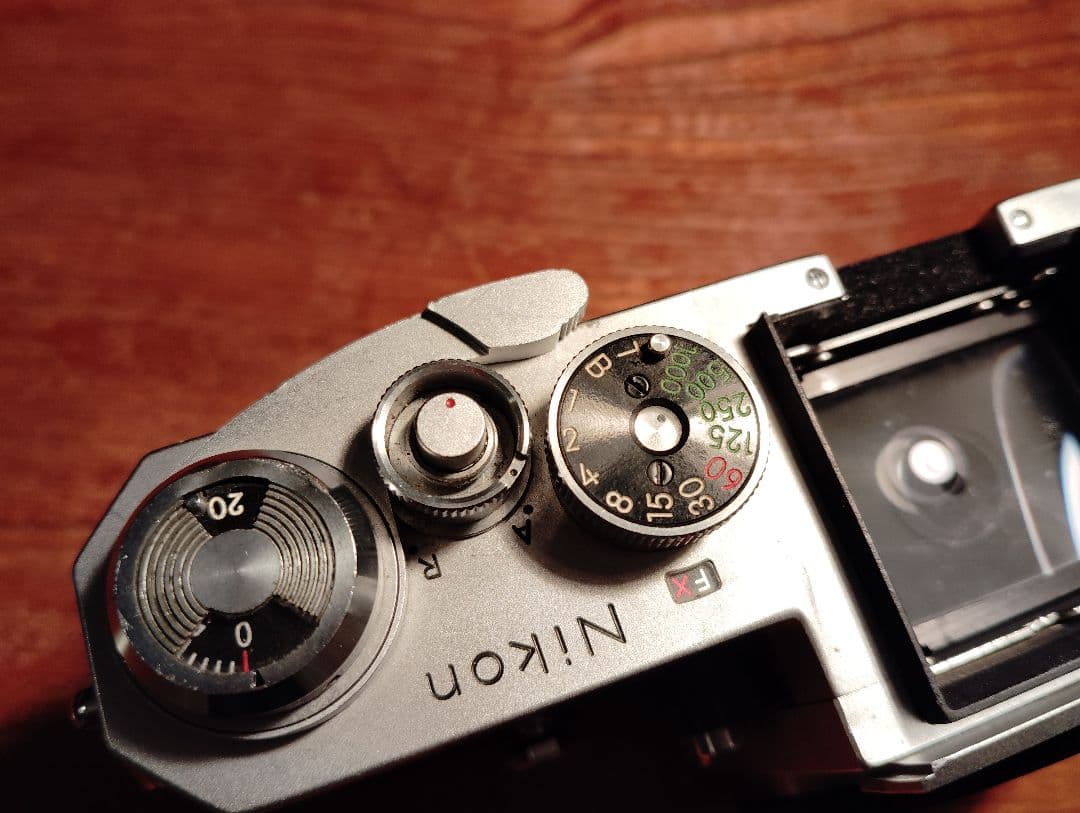 Nikon 　Fボディ　70000台 　綺麗です！