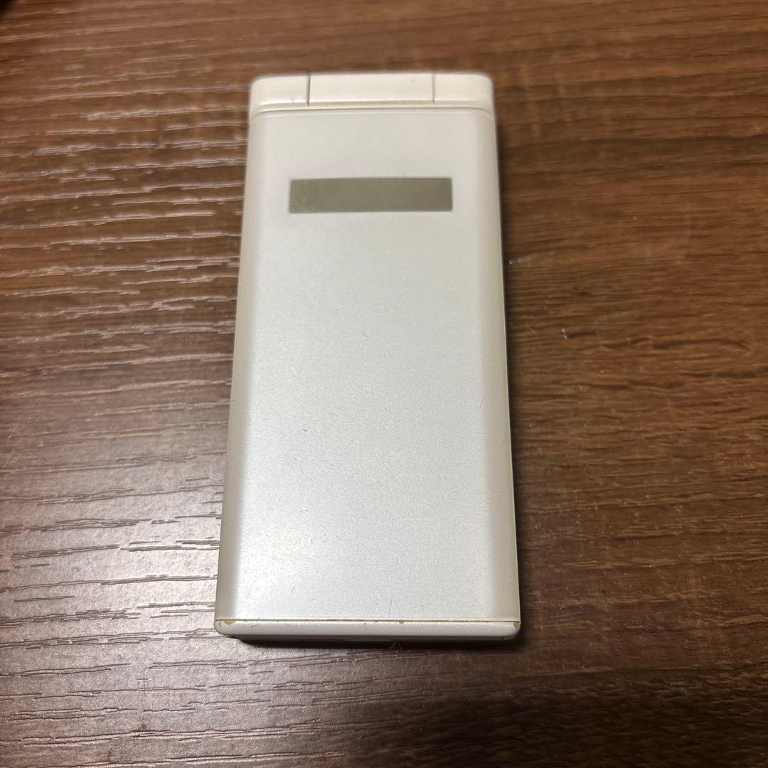 DIGNO ホワイト 折りたたみ式携帯電話 本体