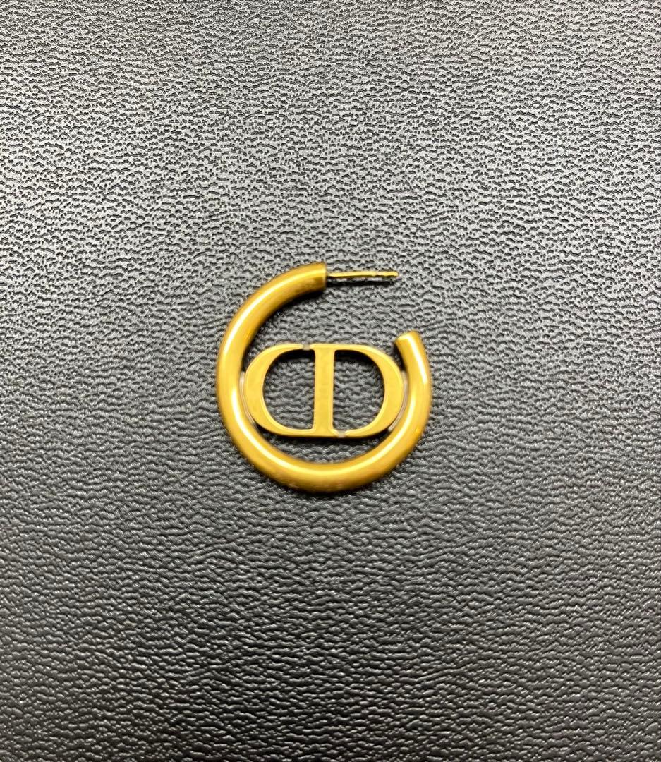 Dior モンテーニュピアス　片方　（キャッチなし）