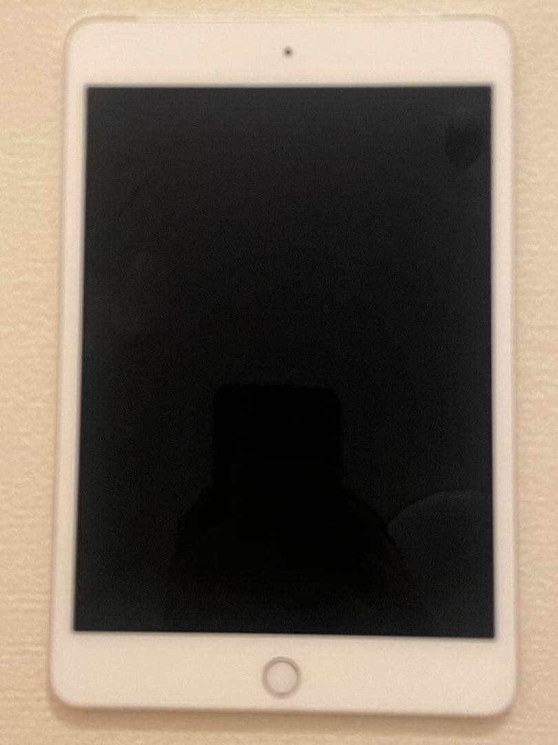 【マサ】iPad mini4 128GB Cellular 2015モデル