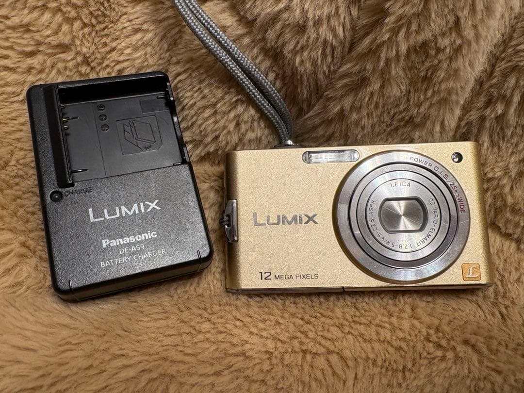 DMC-FX60 デジタルカメラ　シャンパンゴールド