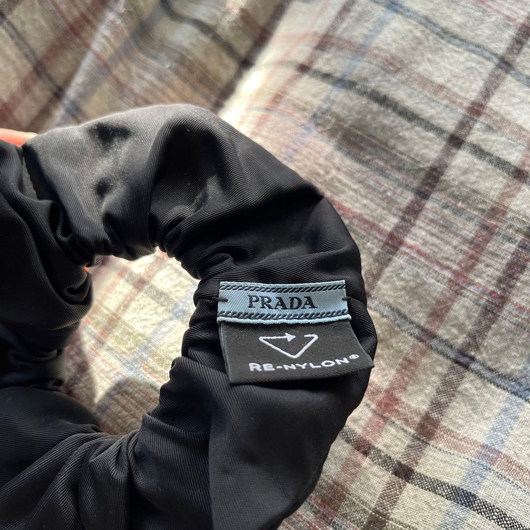 PRADA RE-NYLON シュシュ