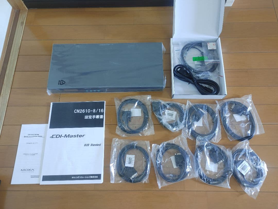MOXA CN2610-8 ターミナルサーバ 8ポート シリアルデバイスサーバ