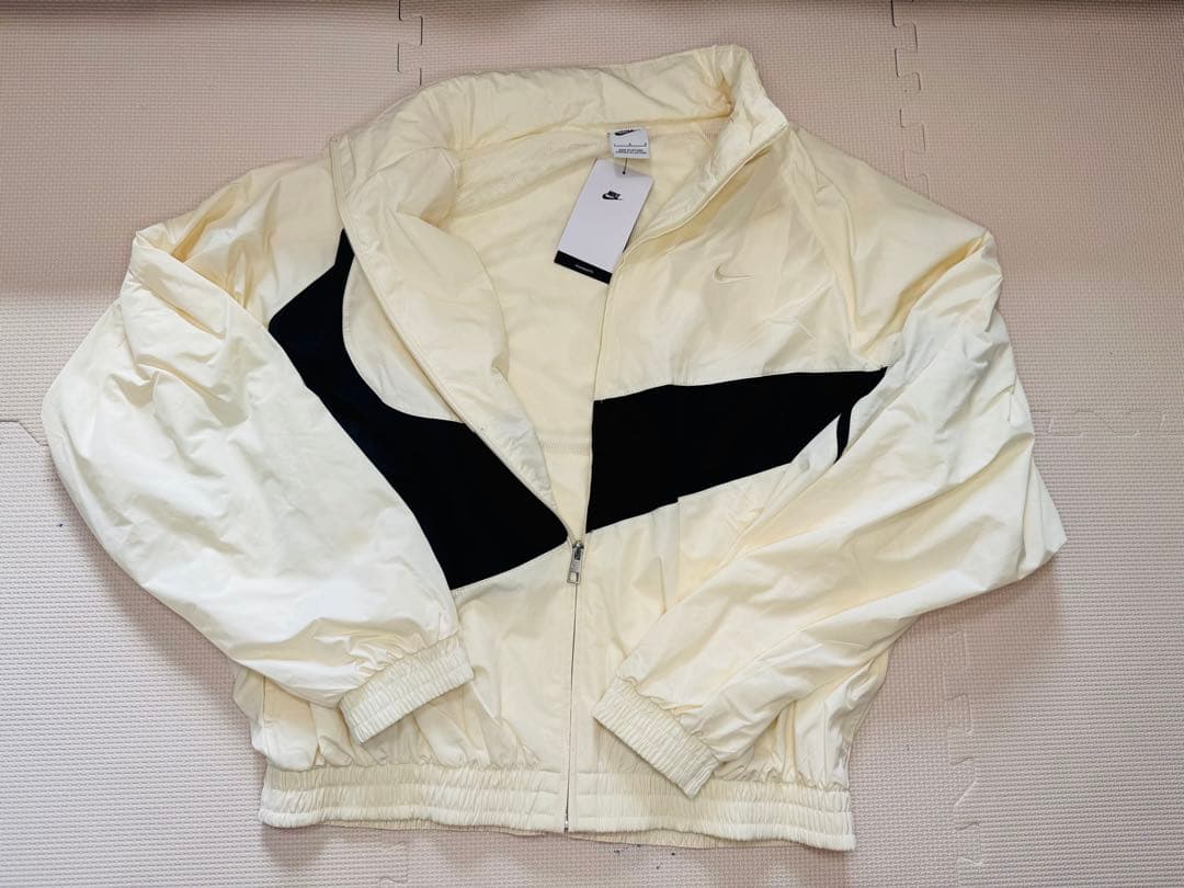 新品 NIKE ナイキ セットアップ アイボリー 上下セットビックロゴ Lサイズ