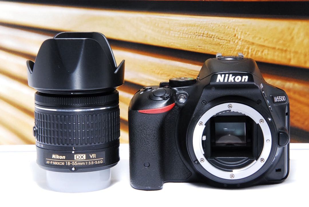 【人気機種】Nikon D5500 バリアングル液晶 タッチパネル Wi-Fi