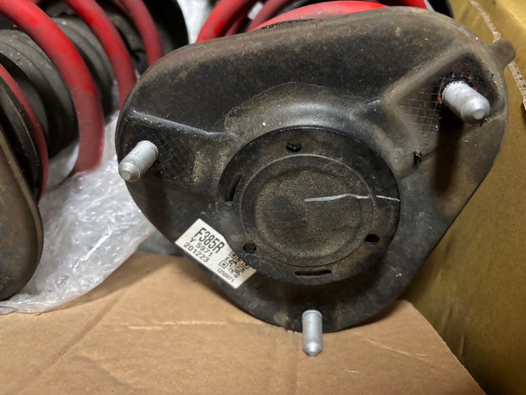 プリウスPHVGRサスキット（送料込み）