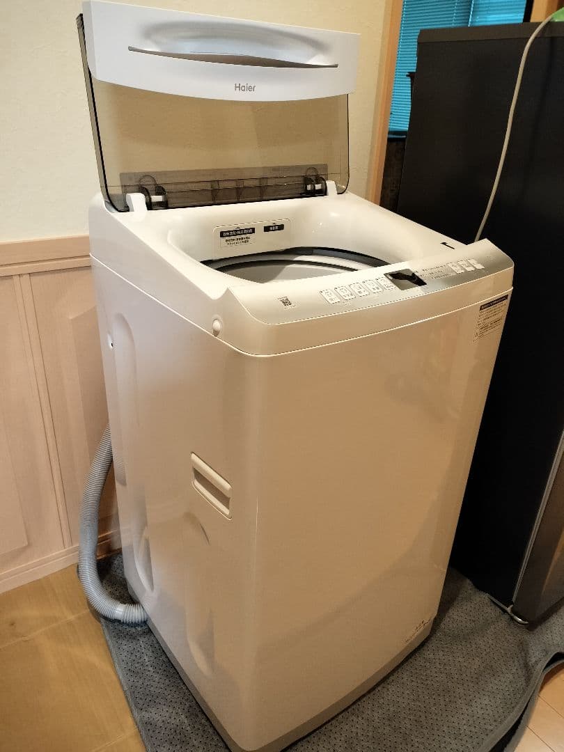 ハイアール　縦型全自動洗濯機 ホワイト　JW-U70HK　7キロ