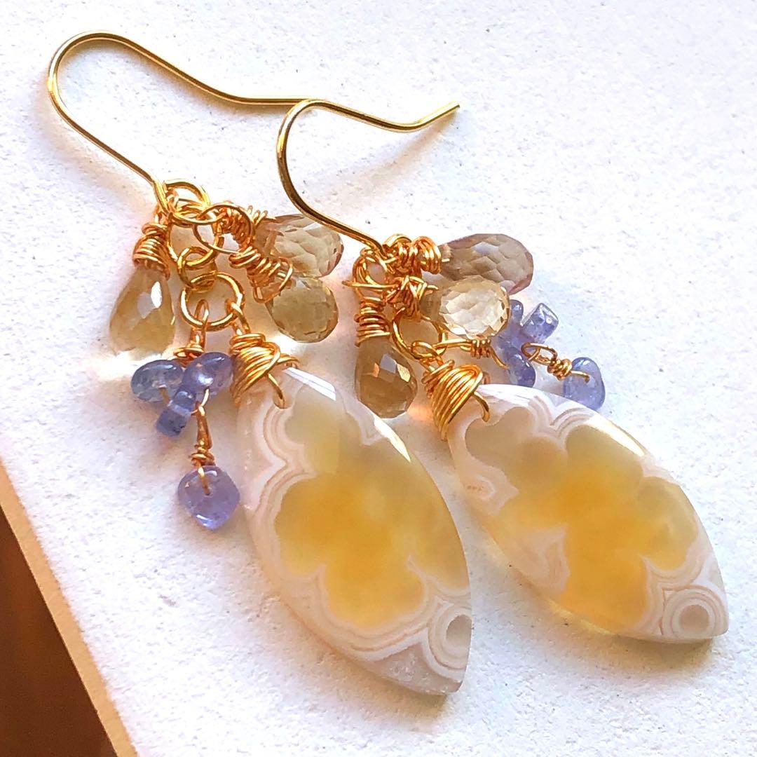 天然石♡レア♡大輪お花模様ホワイトアイアゲートのピアス14kgf