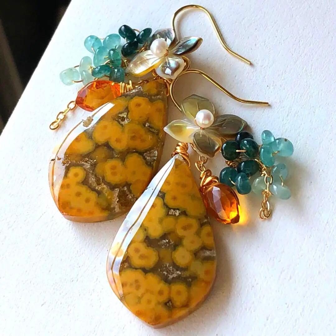 天然石♡レア♡大輪お花模様ホワイトアイアゲートのピアス14kgf