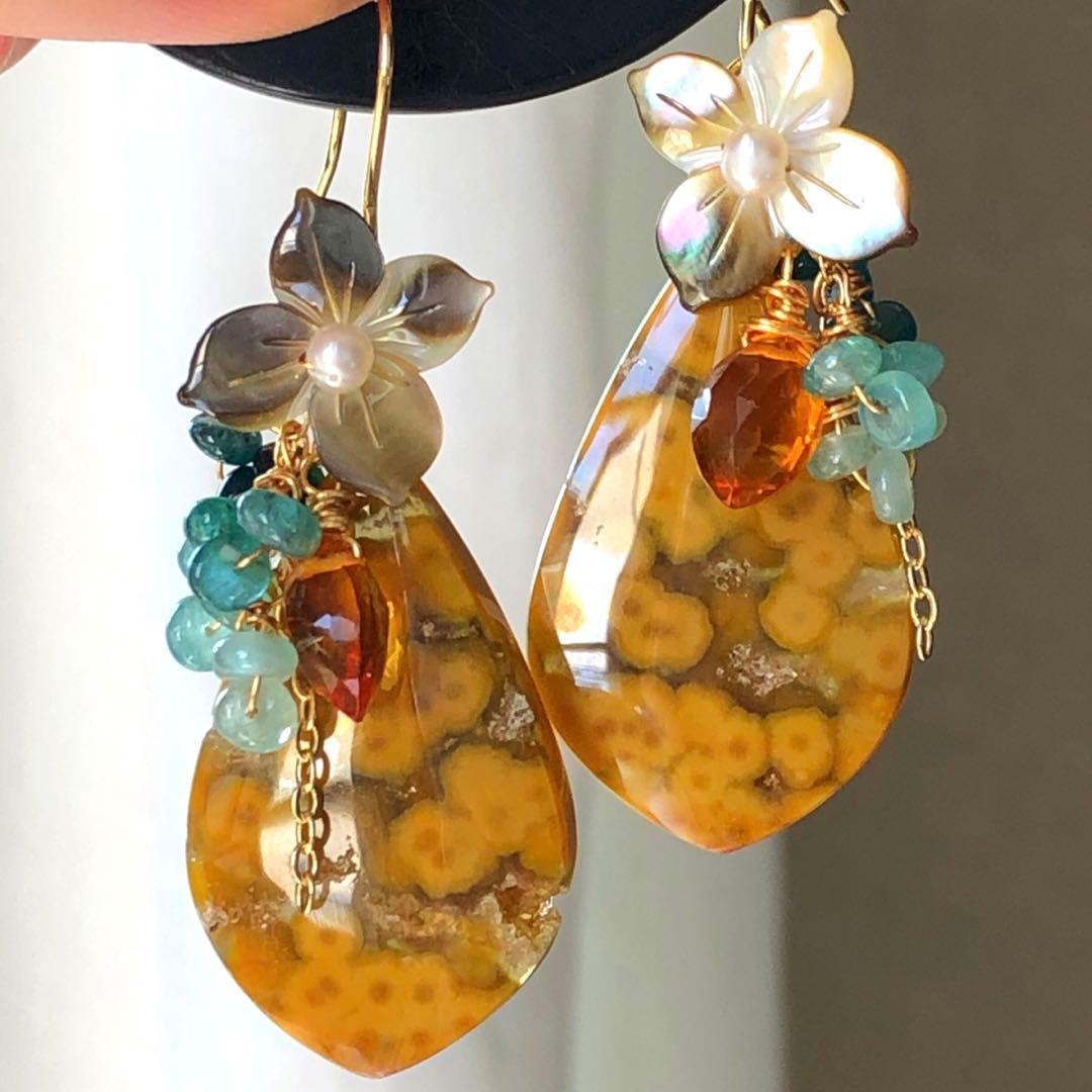 天然石♡レア♡大輪お花模様ホワイトアイアゲートのピアス14kgf