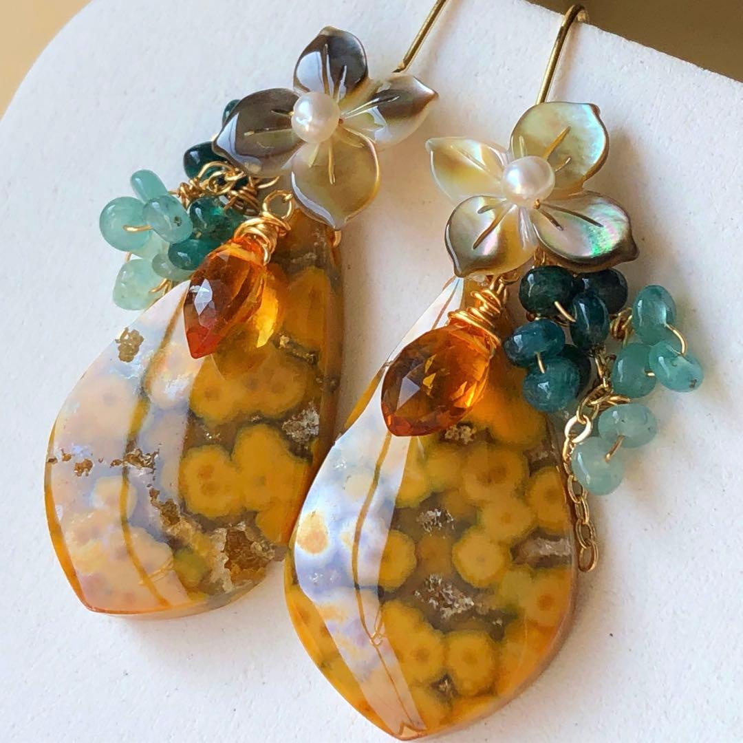 天然石♡レア♡大輪お花模様ホワイトアイアゲートのピアス14kgf