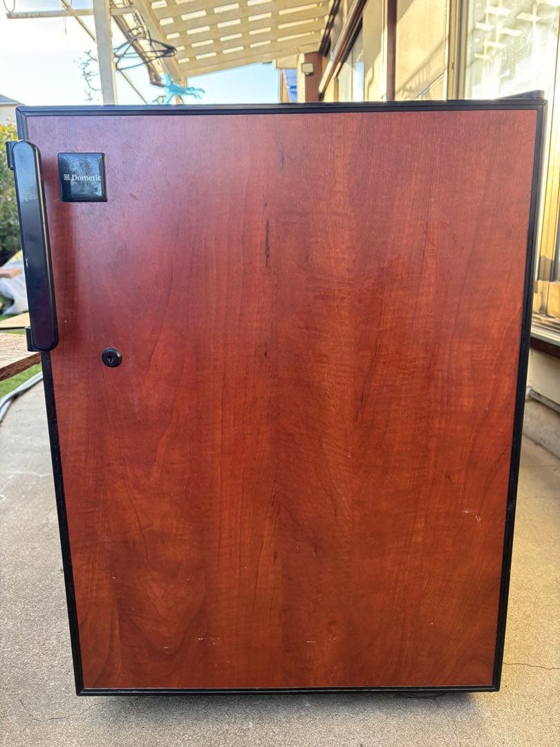 【定価120,000円】 Dometic ワインセラー 木目調 縦型