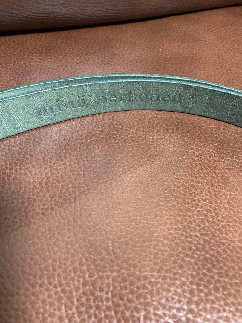 ミナペルホネン　オーバルバックルベルト　smorky green 箱付