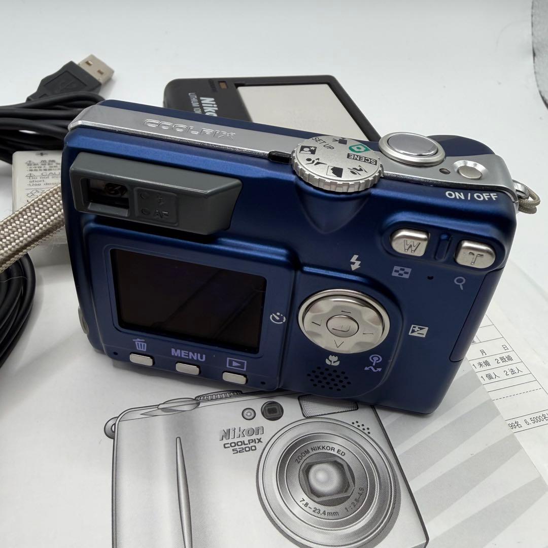 美品 付属品多数 ニコン Nikon COOLPIX 5200 デジカメ