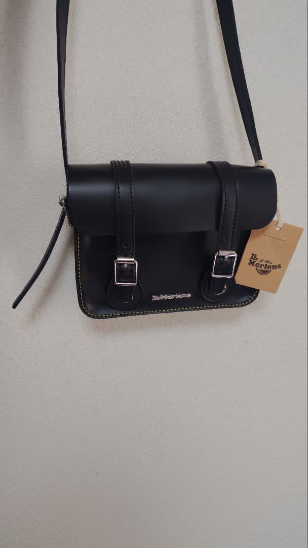 Dr.Martens 7インチ サッチェルバッグ