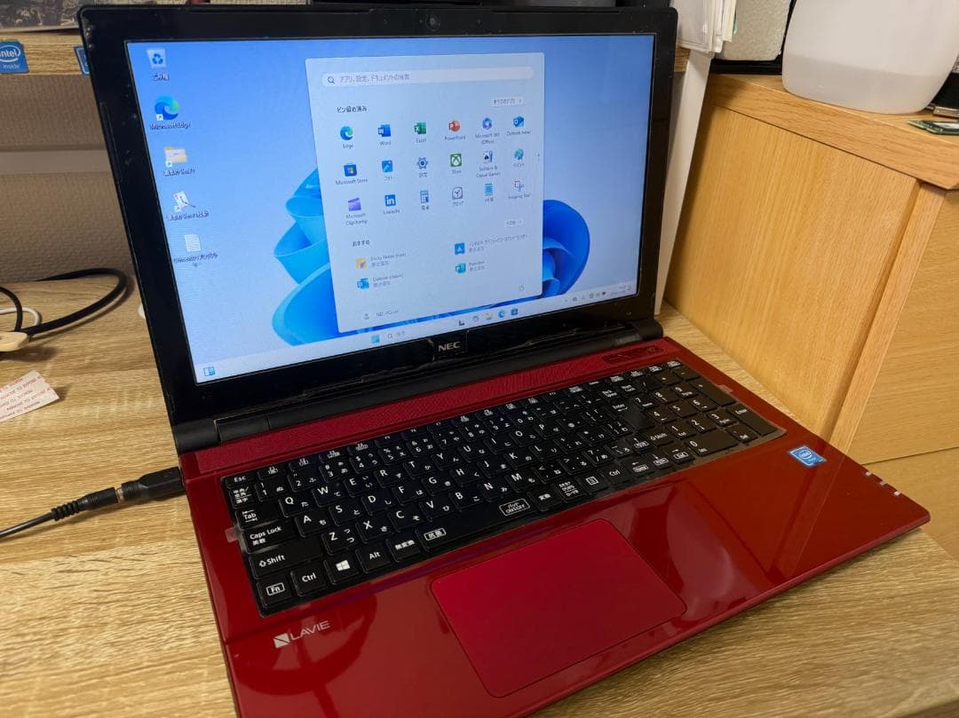 初心者向け NEC 新品SSD256GB 8G 年賀状ソフト、Office付きr