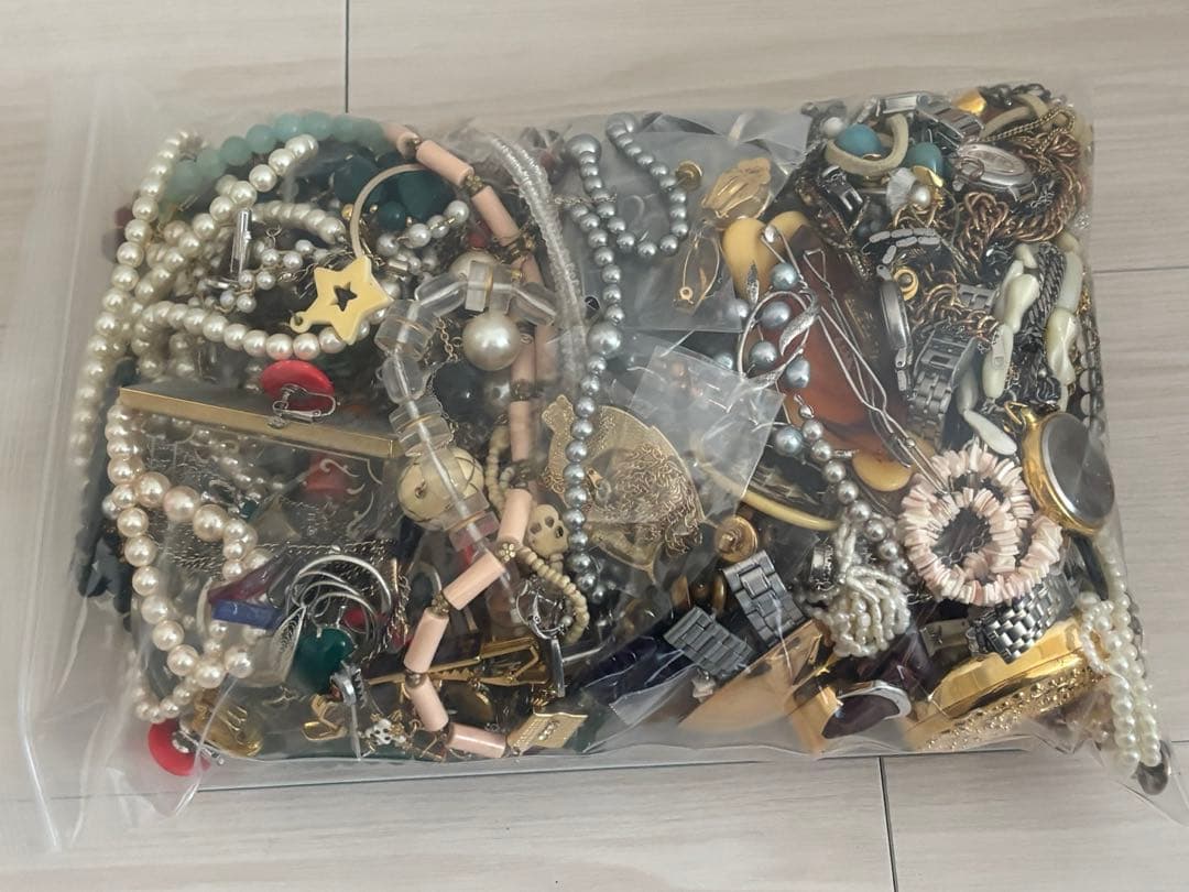 イミテーションアクセサリーまとめ売り約4kg