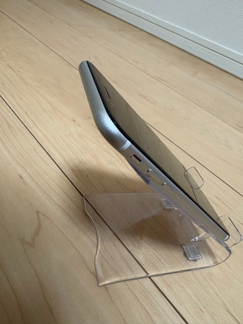 iPhone SE 第2世代 64GB ホワイト SIMフリー