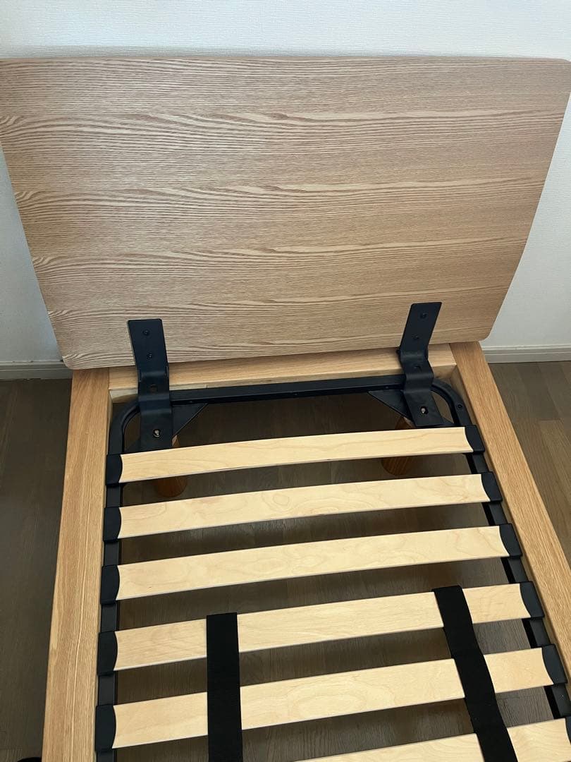 無印良品　ベッドフレーム　スモールシングル　オーク材