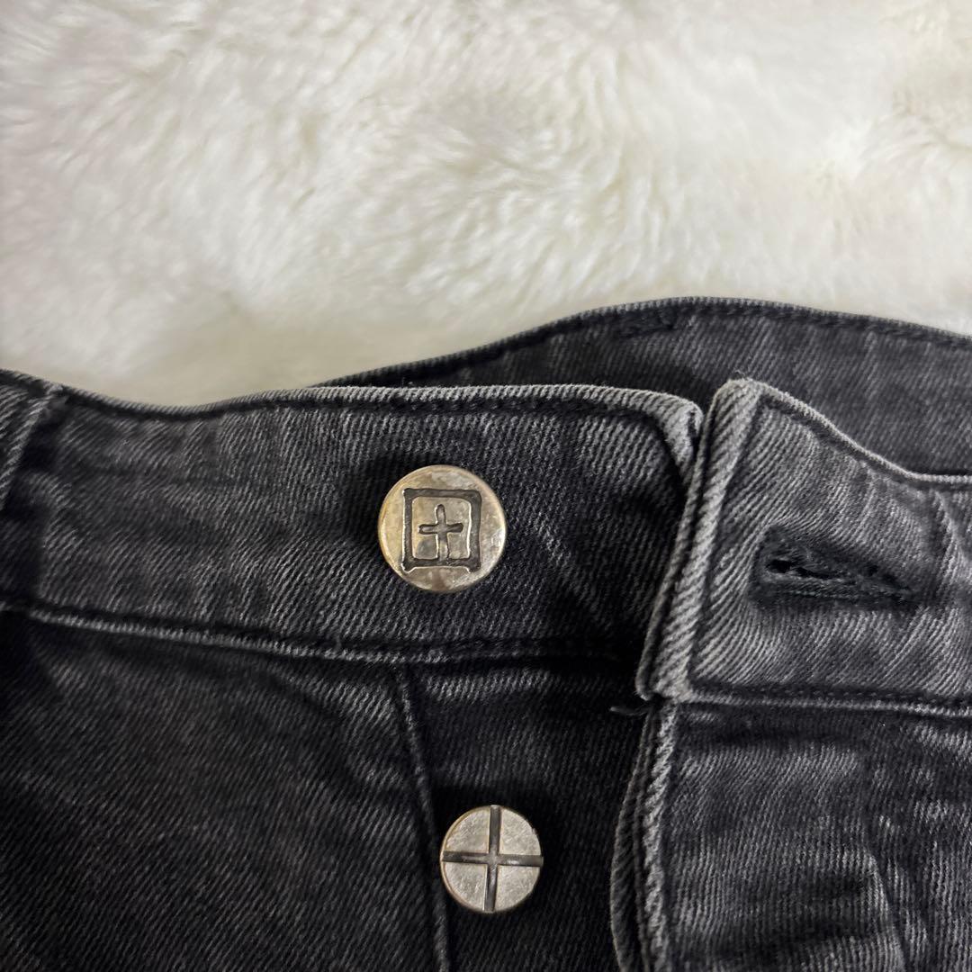 Kusubiスリムフィットデニムブラック