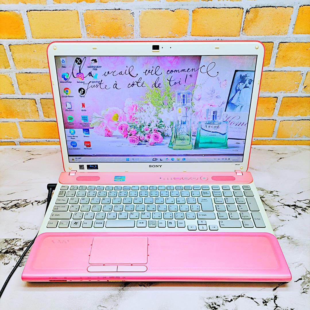 スケルトンピンクノートパソコン❣️Core-i5☘️爆速SSD✨メモリ8G