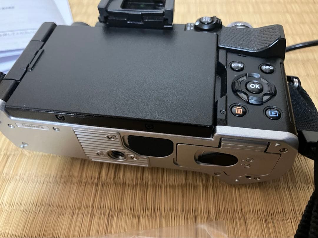 OM SYSTEM OM-5 ミラーレス一眼カメラ【本体】