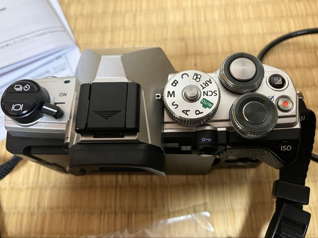 OM SYSTEM OM-5 ミラーレス一眼カメラ【本体】