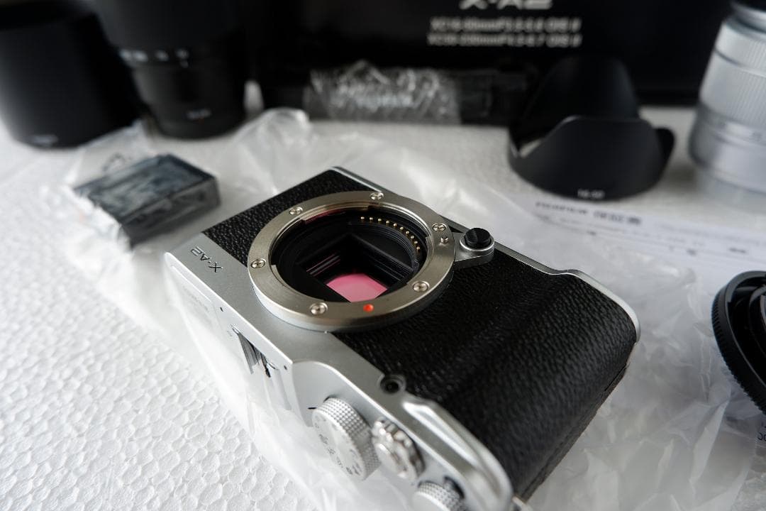 FUJIFILM ミラーレス一眼 X-A2 ダブルズームレンズ付き