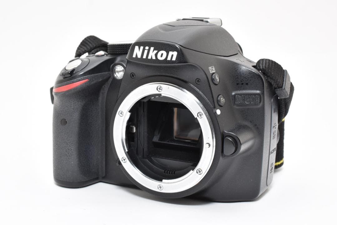 美品 NIKON ニコン D3200 デジタル一眼レフ ボディ H011