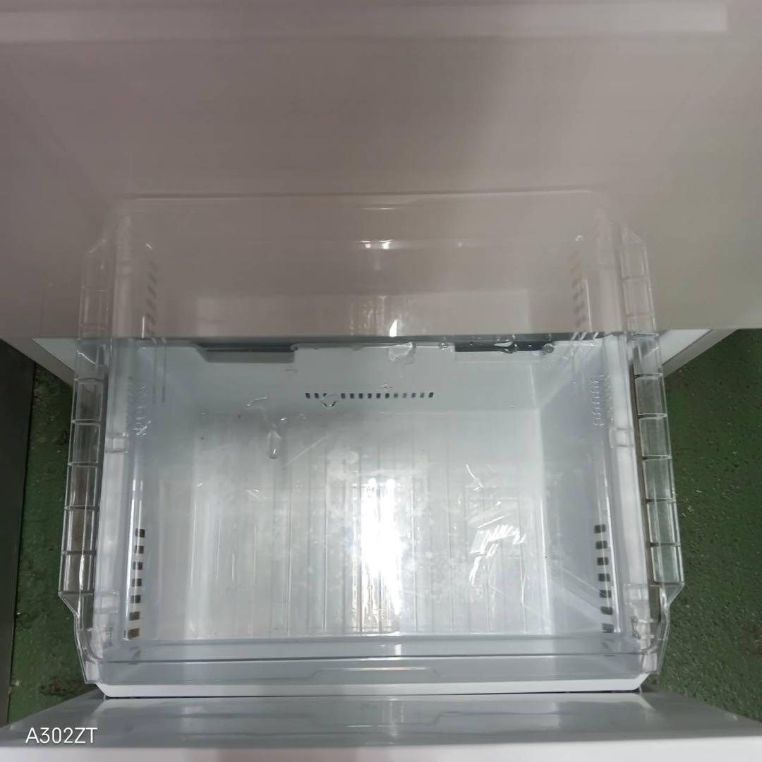 445 東芝　23年　大型冷蔵庫　300L強　小型　家庭用　右開き　自動製氷