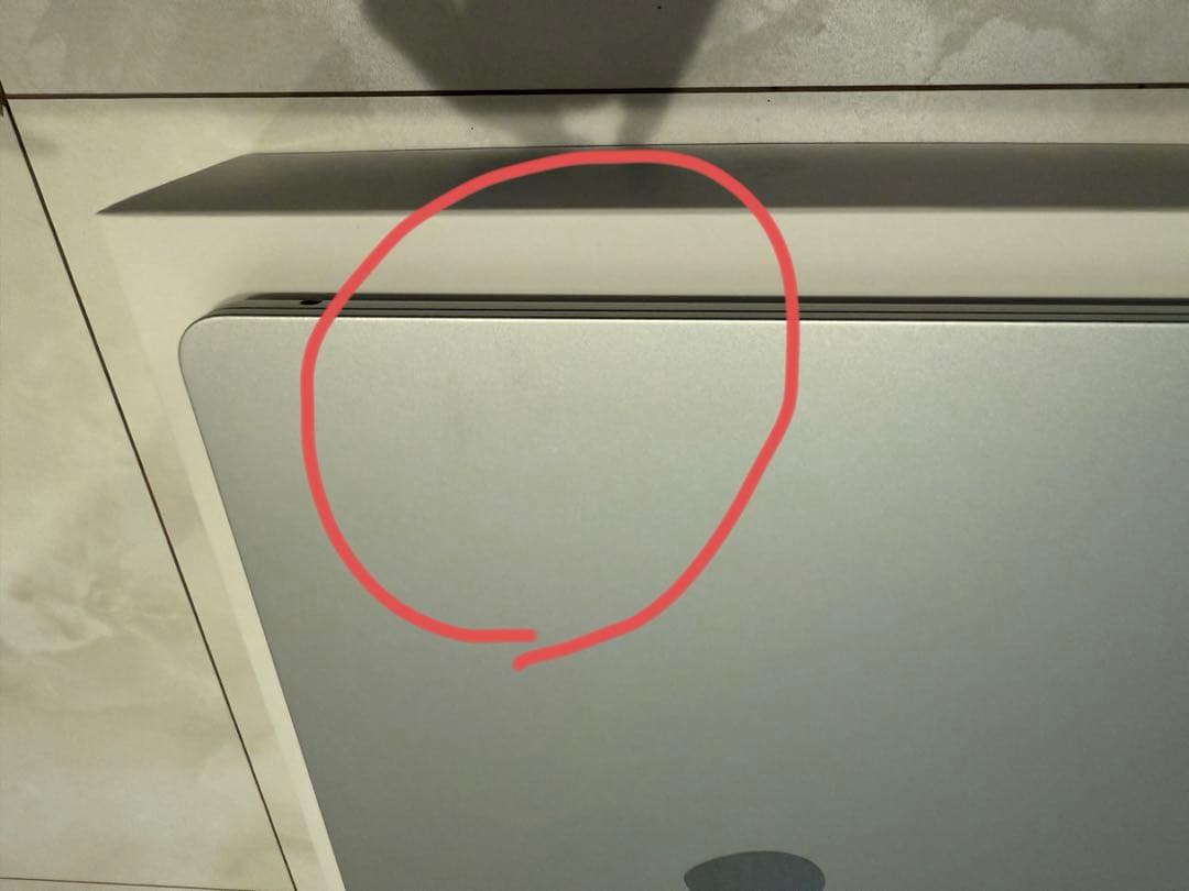 美品★MacBook Air M2チップ搭載13.6インチ512GB