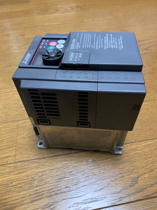 新品三菱電機FR-E720-1.5K AC200V3相インバータ