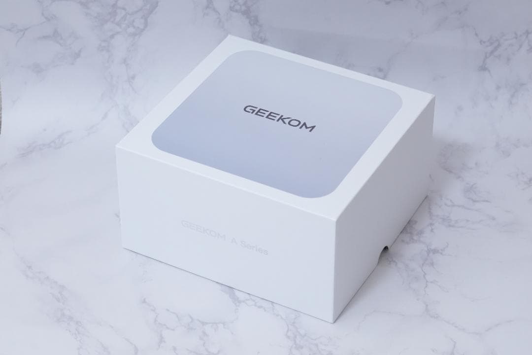 GEEKOM A6 ミニPC（Ryzen7 6800H）