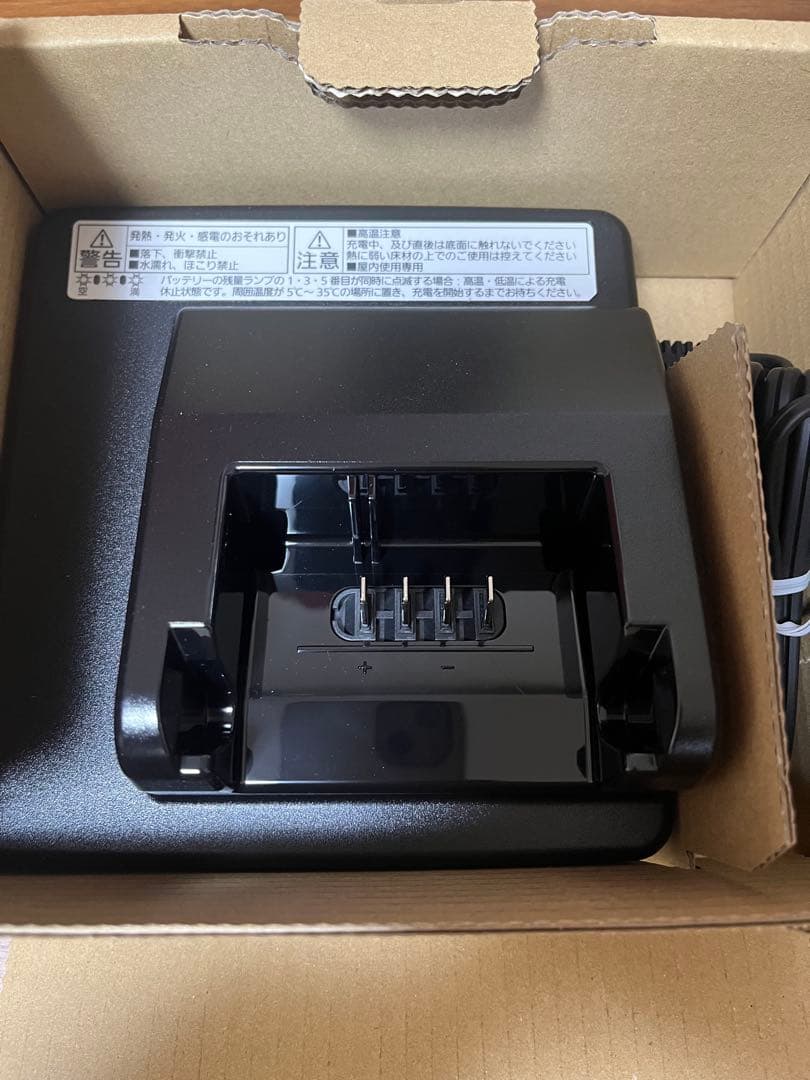 新品未使用Panasonic NKJ075Z バッテリー充電器