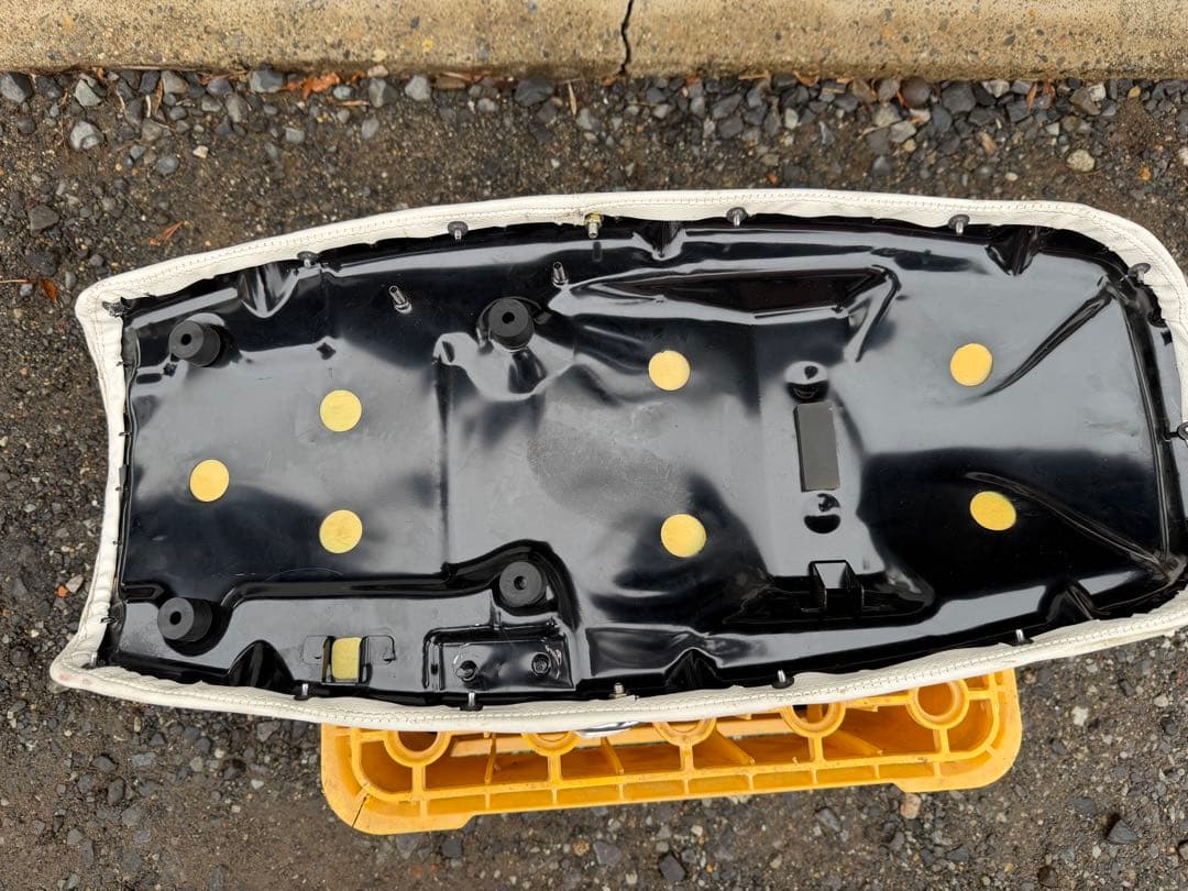 HONDA CB400Four タックロール　シート