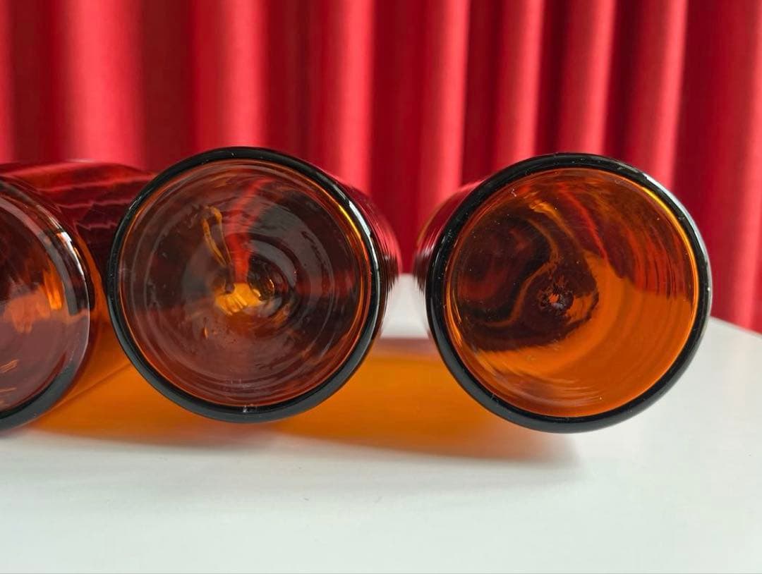 ◆未使用品◆ 昭和レトロ　アンティーク　薬瓶セット　鉄器ブックスタンド