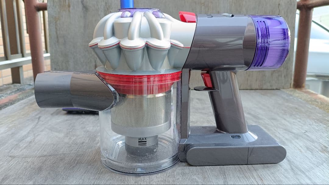 Dyson ダイソン コードレスクリーナー SV25