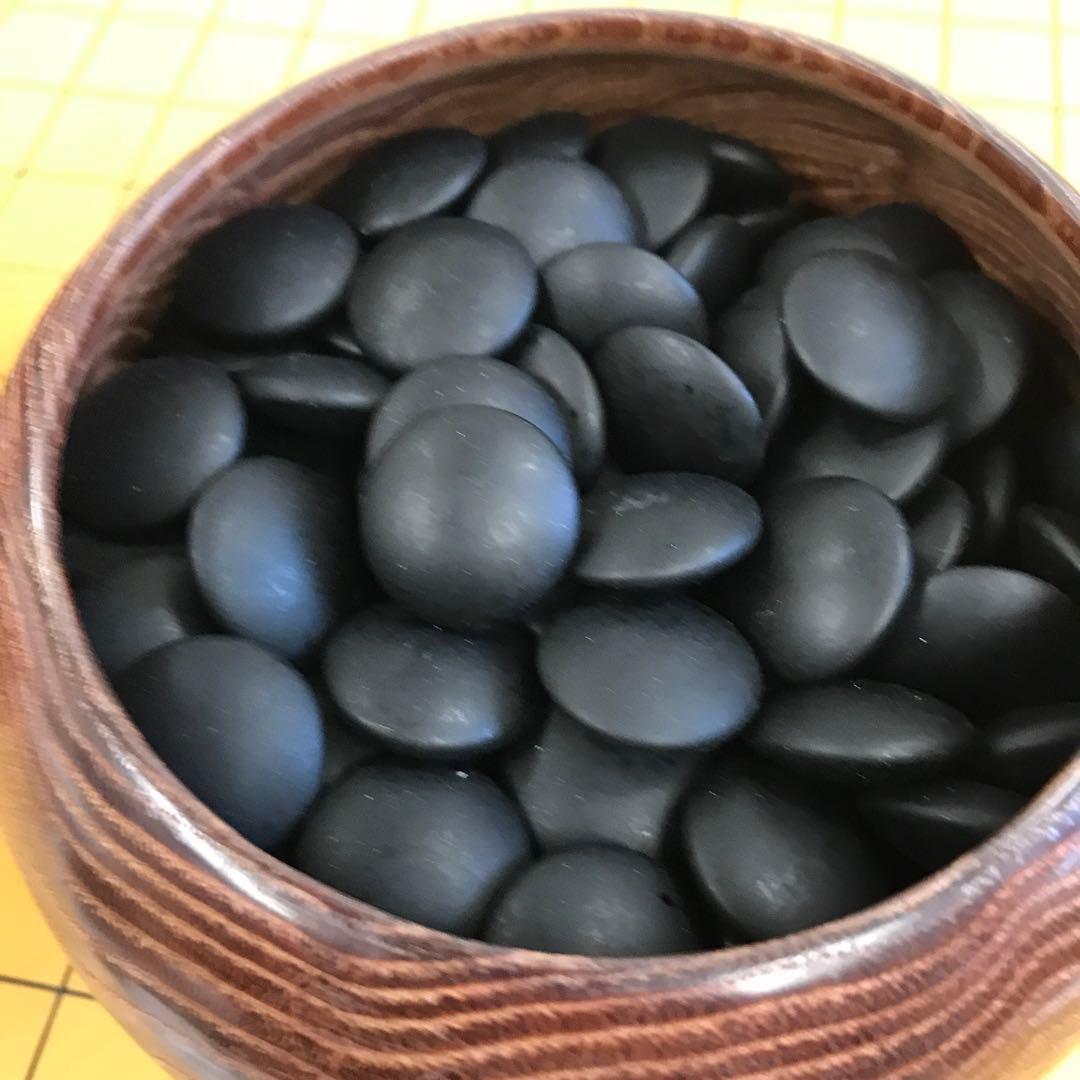 高級　木製　囲碁盤　碁石セット　レトロ　桐蓋つき碁盤　美品　新榧碁盤