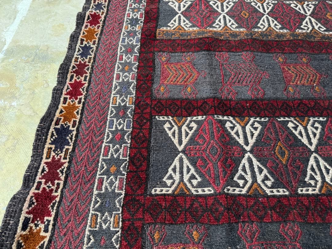 トライバルラグ ヴィンテージ家具 210×126cm 手織り 絨毯 カーペット