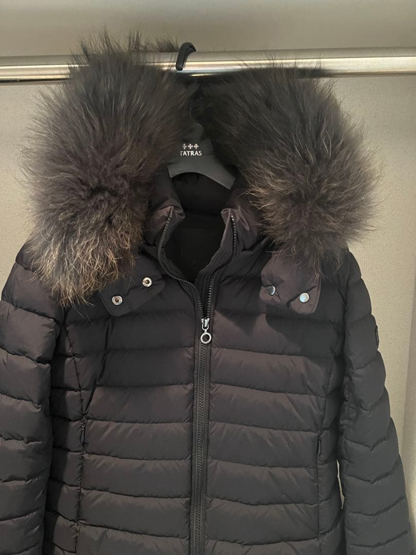 TATRAS ブラックヴァレナダウン